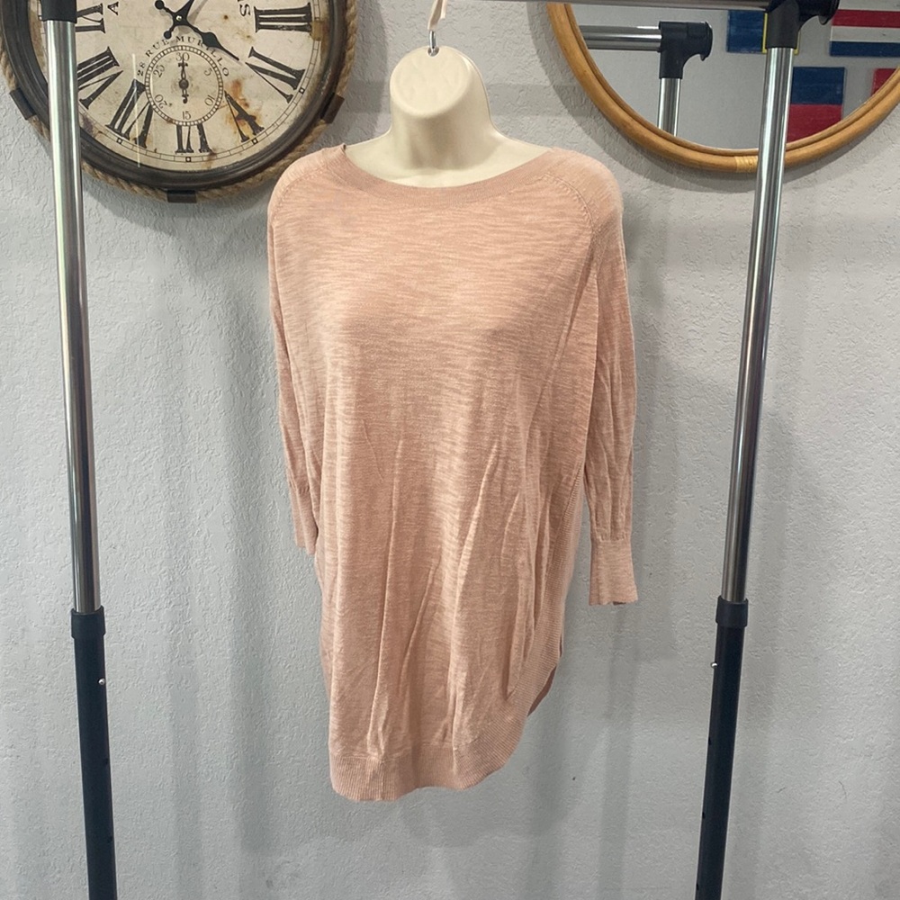 Rose color sweater size small